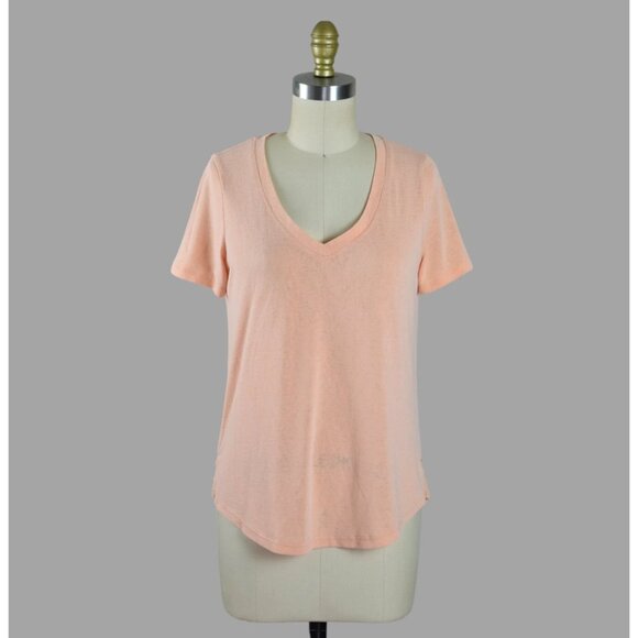 ATHLETA BREEZY SCOOP V TEE SIMPLY PEACH - Picture 1 of 7
